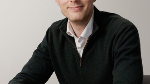 Merge_Group_Anton_1_2400x3000_sRGB_300ppi